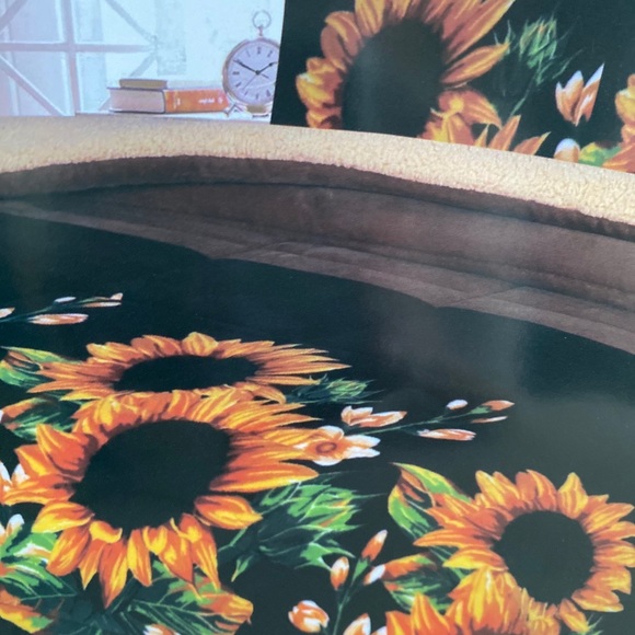 BNWT Sunflowers Ultra Soft Plush Sherpa Blanket Throw 3 Piece Set - Picture 4 of 4